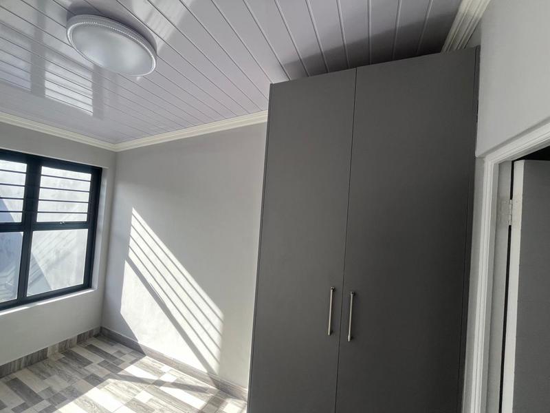2 Bedroom Property for Sale in Kensington Western Cape